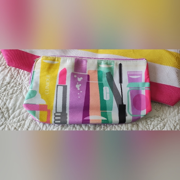 Clinique Tote & Cosmetic Bag - Picture 7 of 7